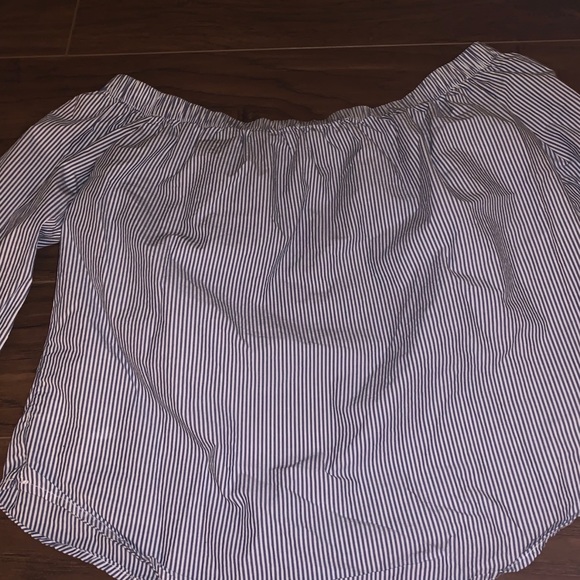 Off the shoulder striped blouse - Picture 1 of 4